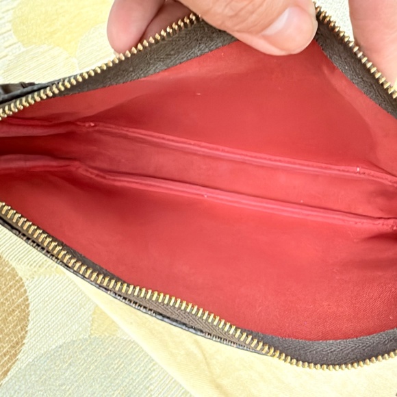 Louis Vuitton Pochette Accessories Damier Ebene - Picture 4 of 13